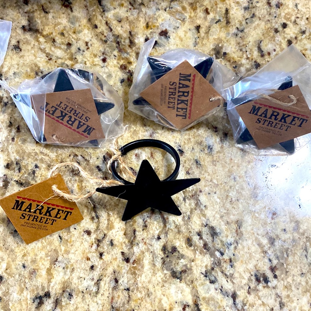 ⭐️Set of 4 Napkin Rings